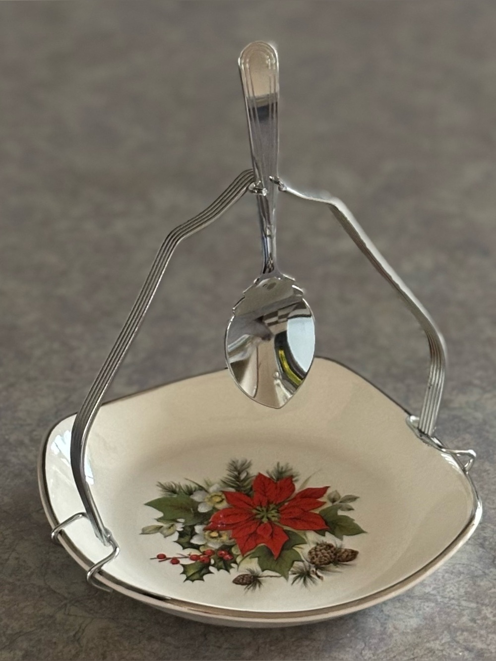 50's Christmas Poinsettia Serving Dish - Grimwades - Royal Winton Bone China